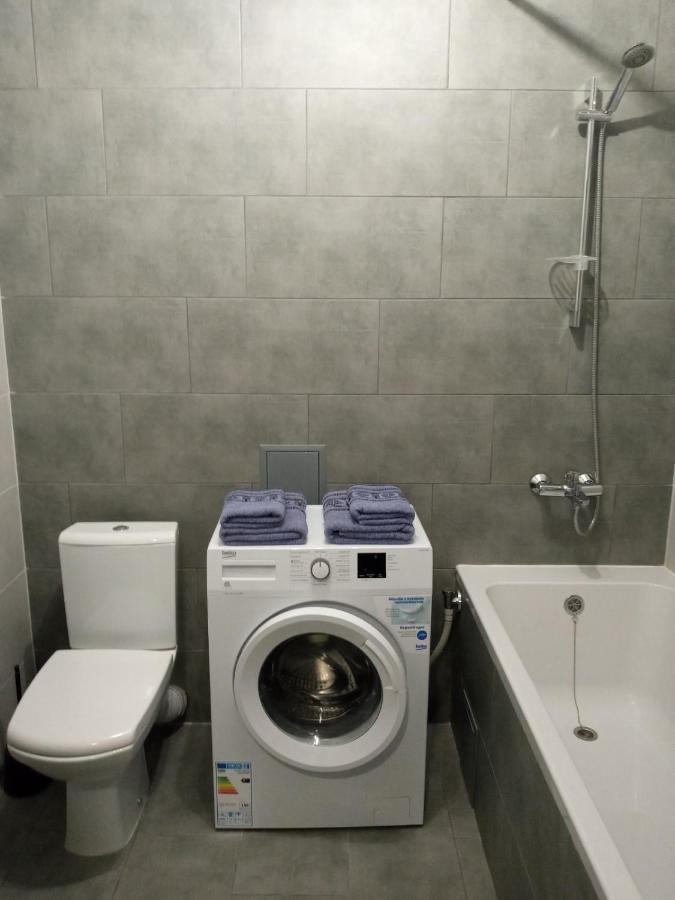 Апартаменты Weekend Inn Uzjhorod Exteriör bild