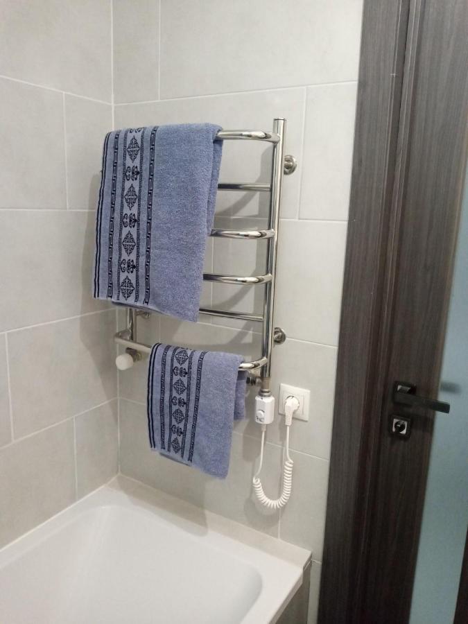 Апартаменты Weekend Inn Uzjhorod Exteriör bild
