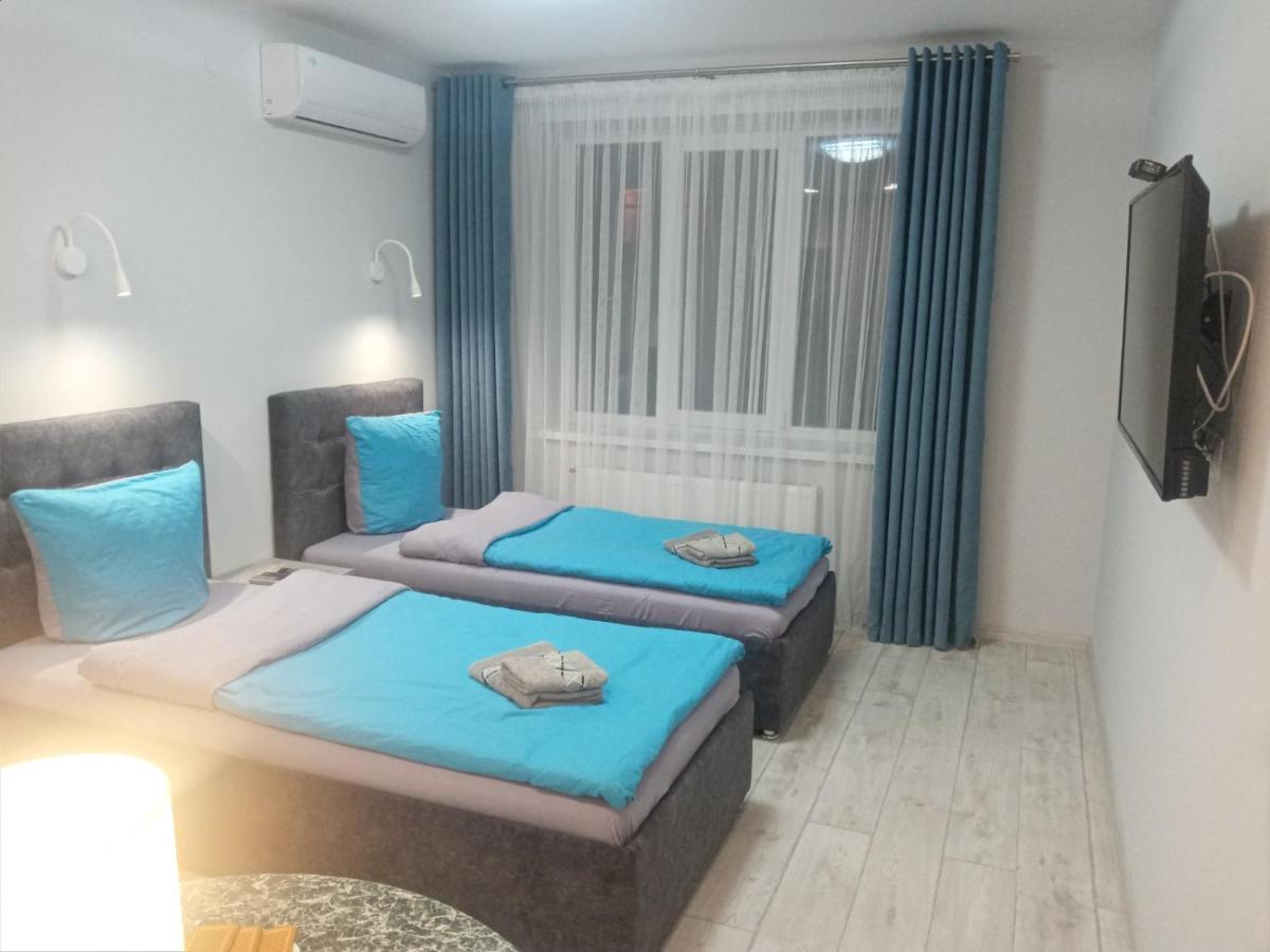 Апартаменты Weekend Inn Uzjhorod Exteriör bild
